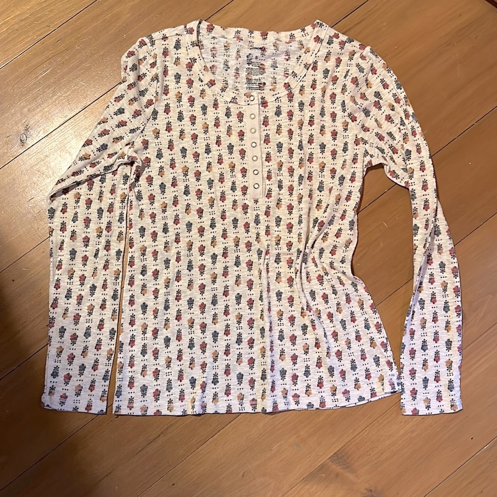 Sonoma snap front thermal. NWOT. Size small.